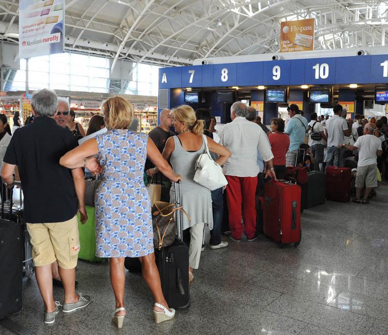 Aeroporto, anno record 3,7 milioni di passeggeri 