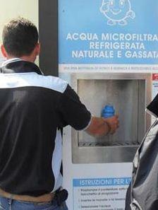 I vandali nelle casette dell’acqua 