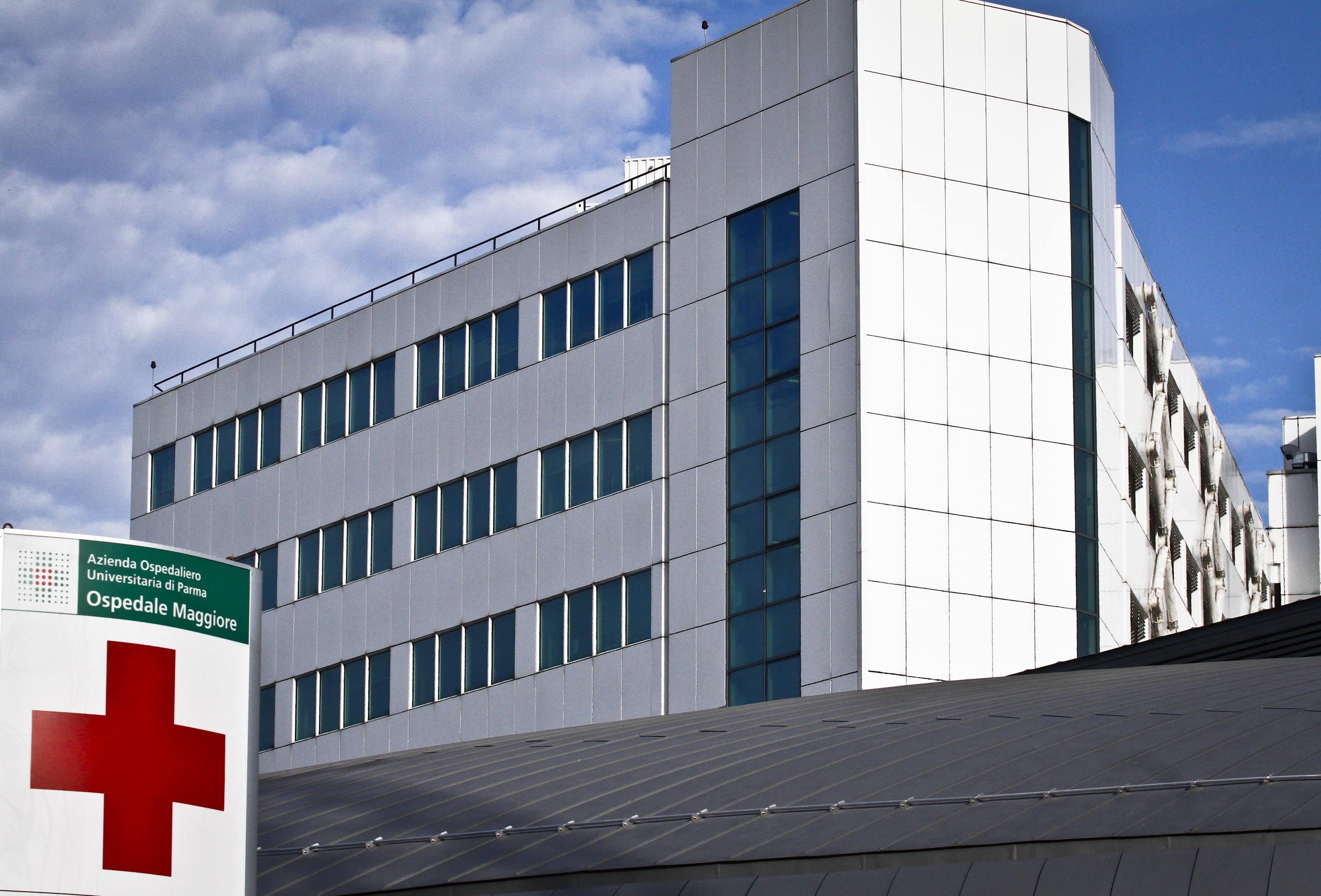 Nato senza gambe, l'ospedale: "Gravidanza seguita in strutture private"
