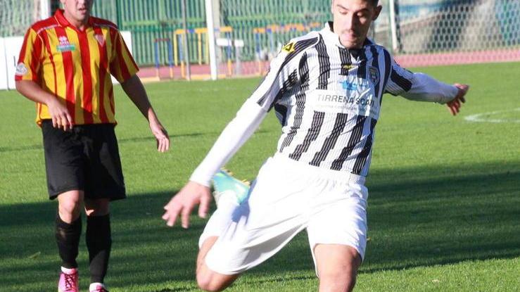 Viareggio sprecone si salva al 95’