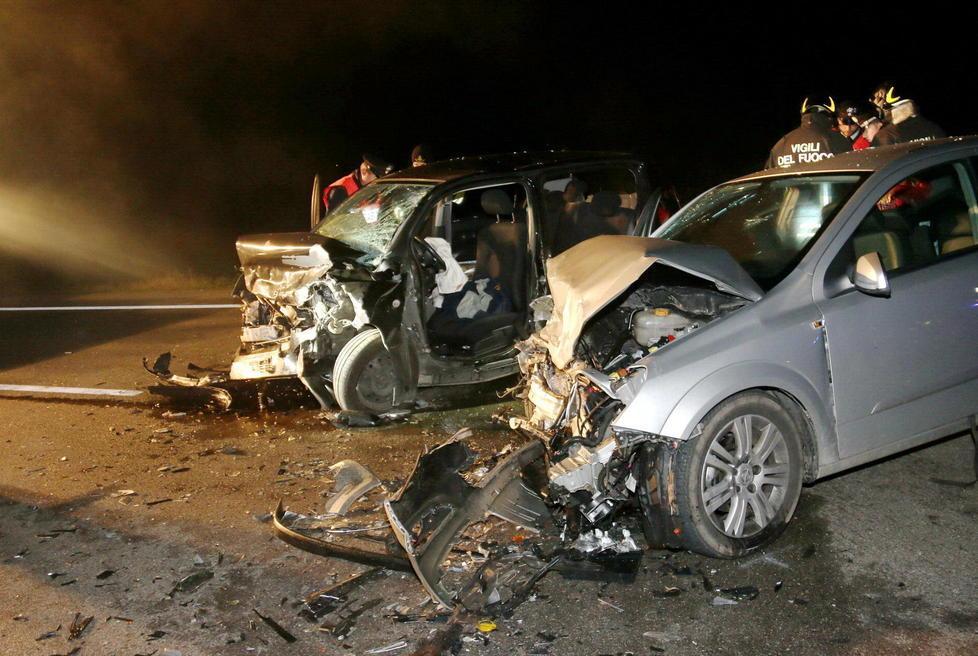 Due feriti operati d’urgenza Resta grave il quattordicenne