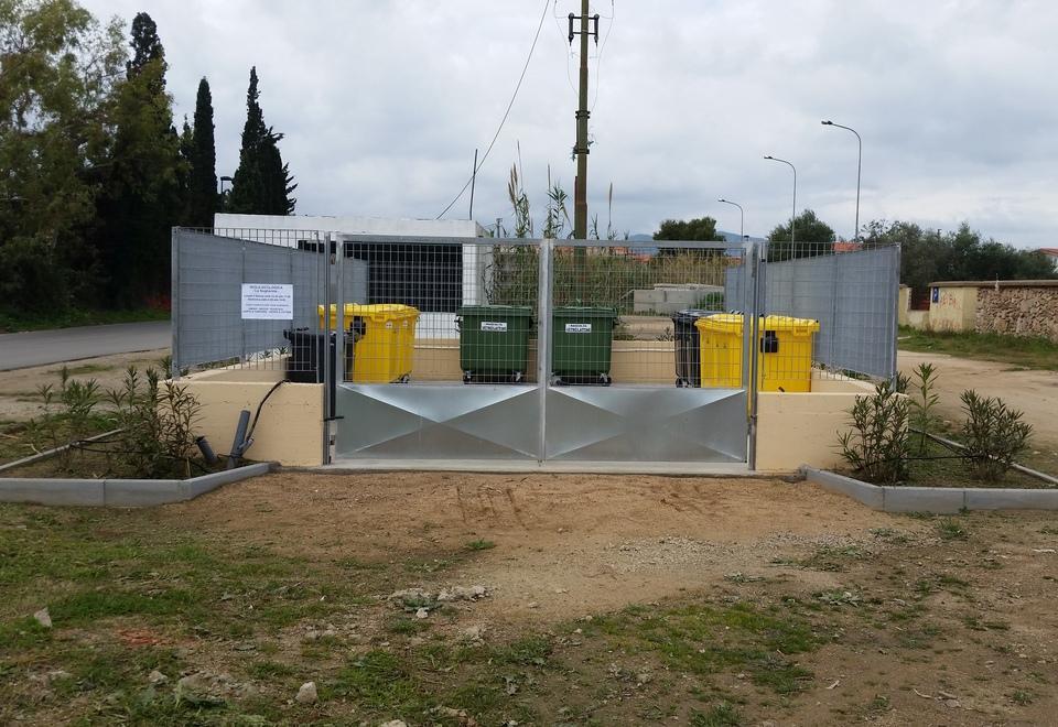 Si ribalta con l’auto, grave una giovane 