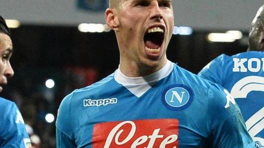 Il Napoli non molla: Torino al tappeto