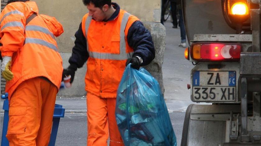Entro l’anno funzionerà solo il “porta a porta”