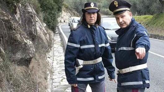 Otto macchine trovate senza la copertura assicurativa