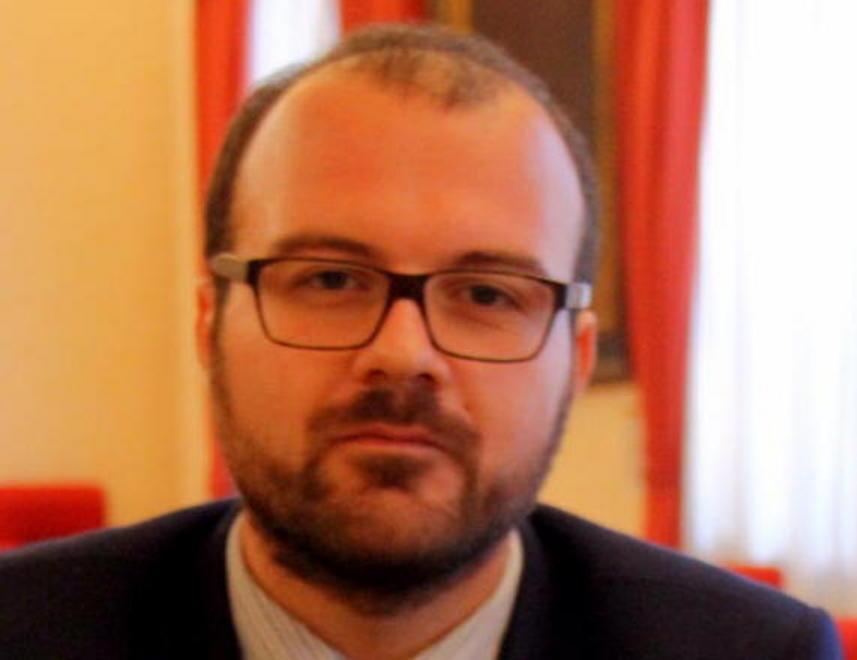 Maggioranza di fronte all’esame spiagge 