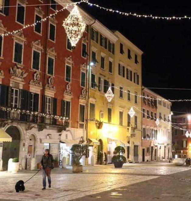 Ztl: a Massa fa il pieno ma a Carrara è deserta «Tariffe troppo care» 