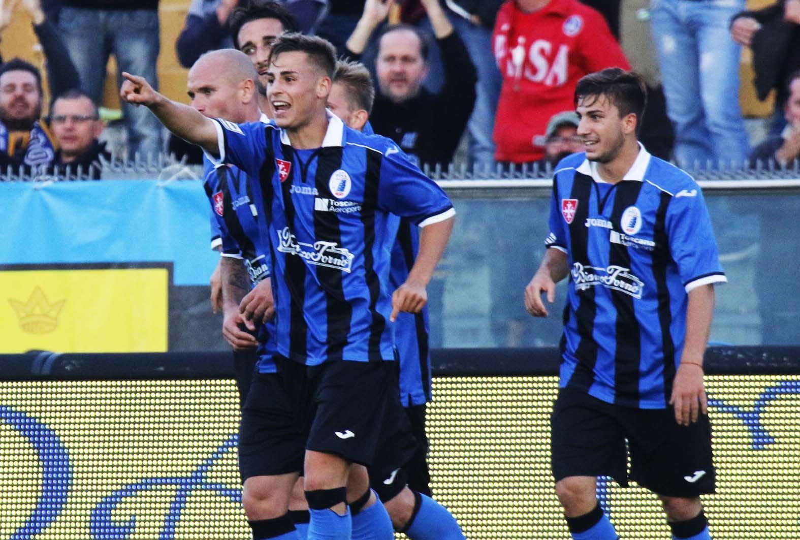L'esultanza nerazzurra dopo un gol (Muzzi)