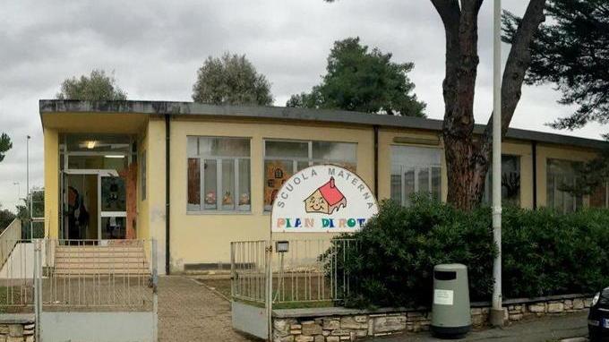 Asilo-cantiere sono le maestre a ripulire i locali