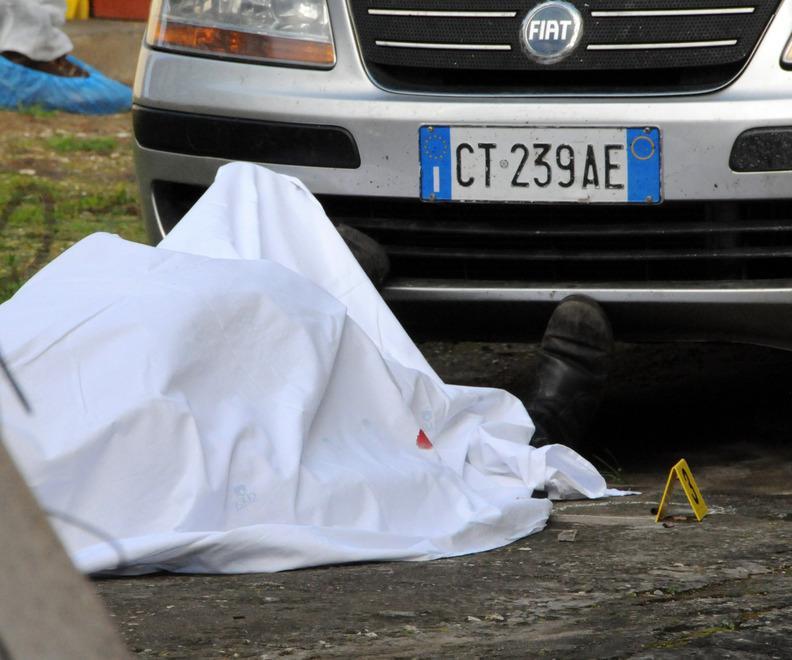 Lite per l’antenna tv: ucciso a colpi di pistola 