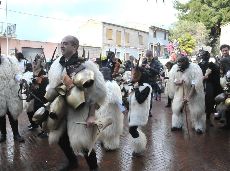“Sa prima essia” a Ottana Obiettivi sul carnevale