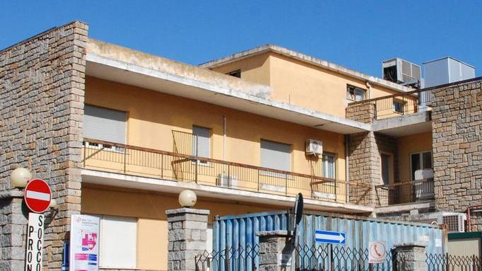 Punti nascita, il Paolo Dettori adesso è a rischio