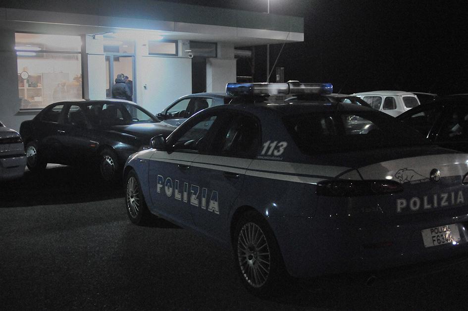 Oristano, a spasso senza mascherina: 400 euro di multa a 9 giovani