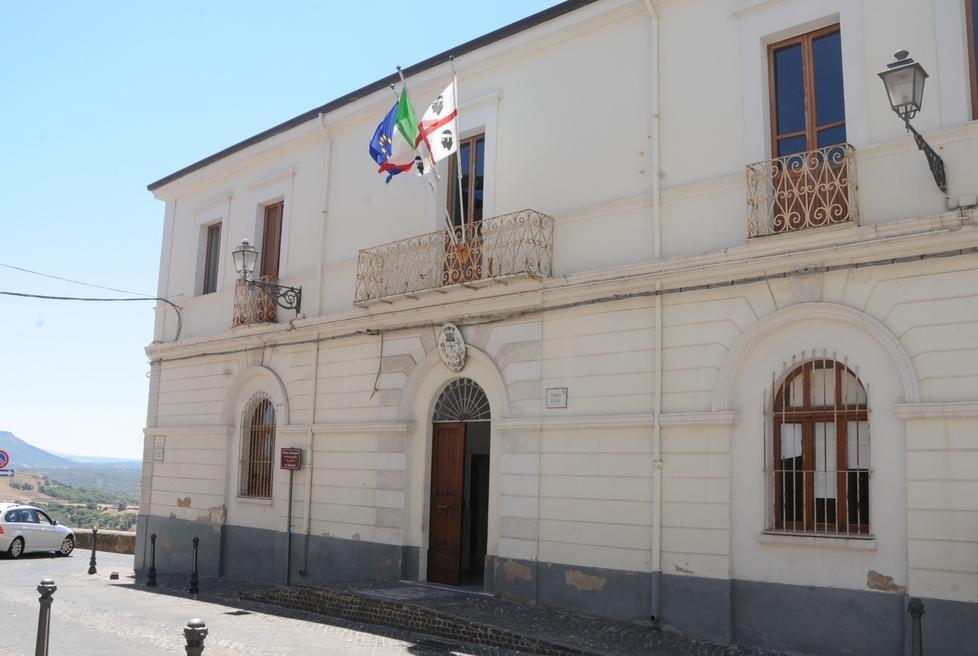 La minoranza a Sotgiu: «Sui debiti più chiarezza»