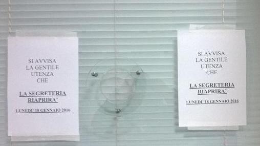 «Manca l’operatore, accettazione chiusa»