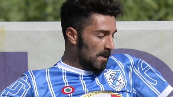 Angelini e il gol partita contro la Pro Livorno Il titolo di capocannoniere è nelle sue mani