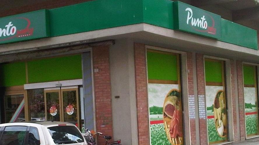All’asta due supermercati Simply (ex Ecc)