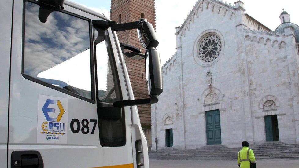 Cinque Stelle: no alla maxi società per la raccolta rifiuti
