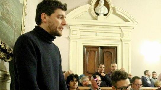 «Non entrerò in giunta dialoghiamo in consiglio»