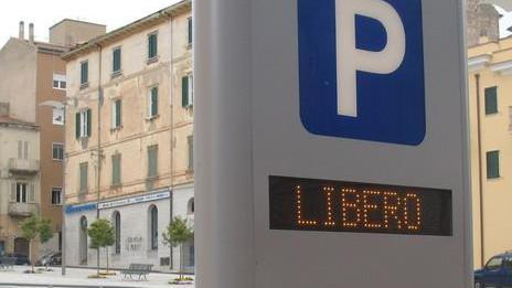 Cattivi odori al mercato: l’impianto di scolo non va