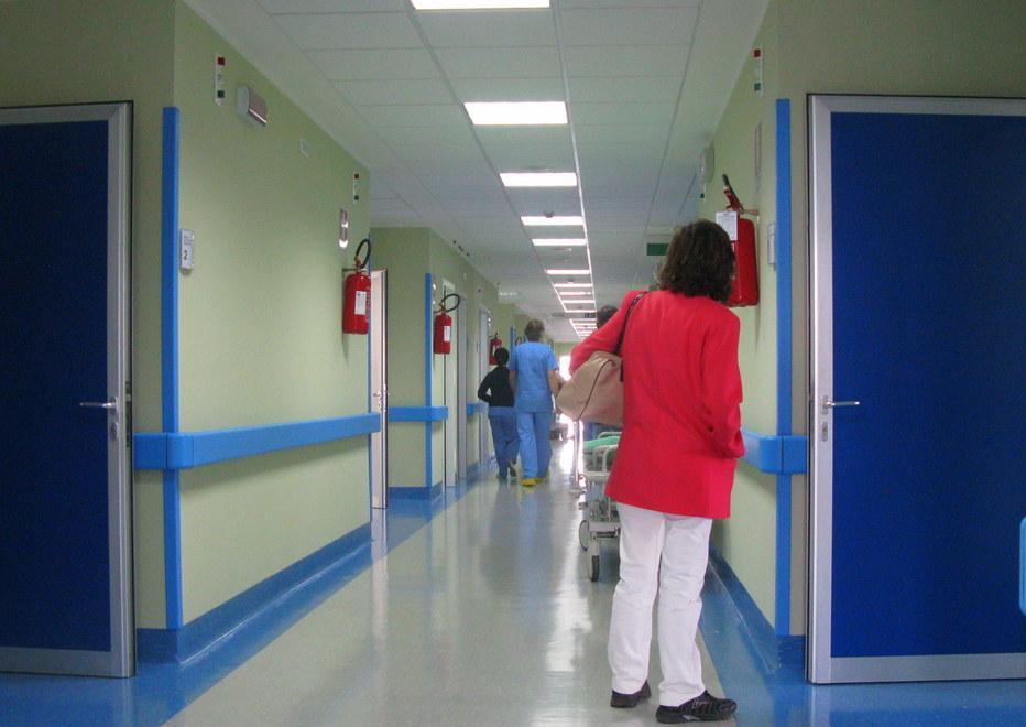 La bimba era nata viva forse poteva salvarsi 