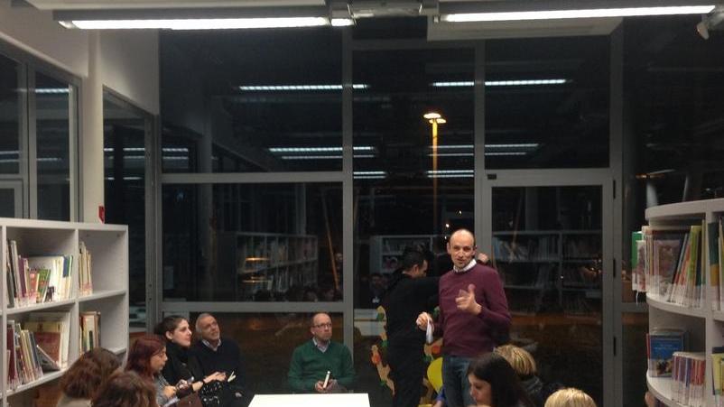 La biblioteca apre sezione per le tesi di laurea locali