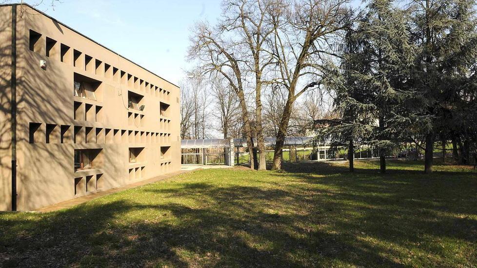 Nuovo polo scolastico a Spezzano è l’idea per dare un taglio ai costi