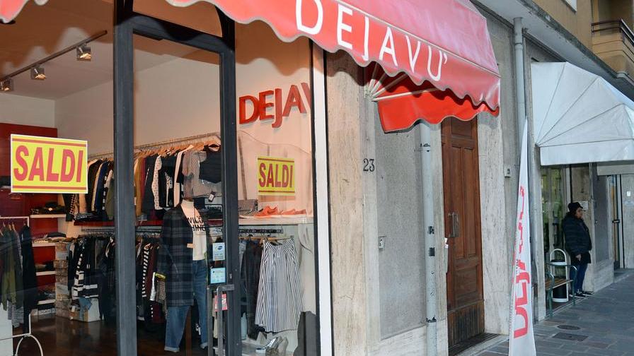 Baby gang rapina il Dejavù di Vignola, la titolare ne “placca” uno