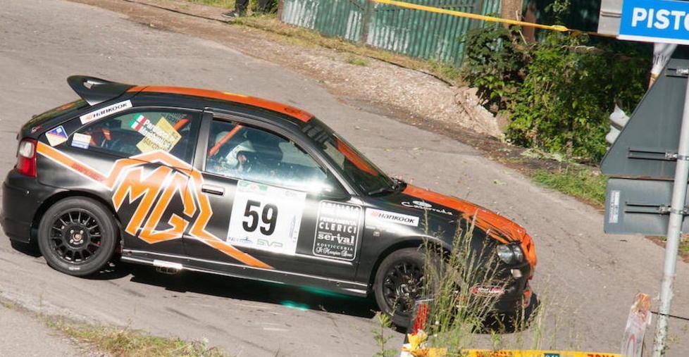 Squadra corse Città di Pisa brindano Marchetti e Tasi 