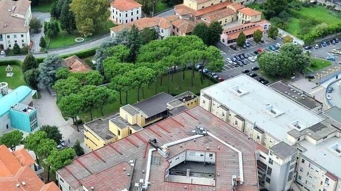 I padiglioni dell'ex ospedale del Ceppo visti dall'alto (foto Gori)
