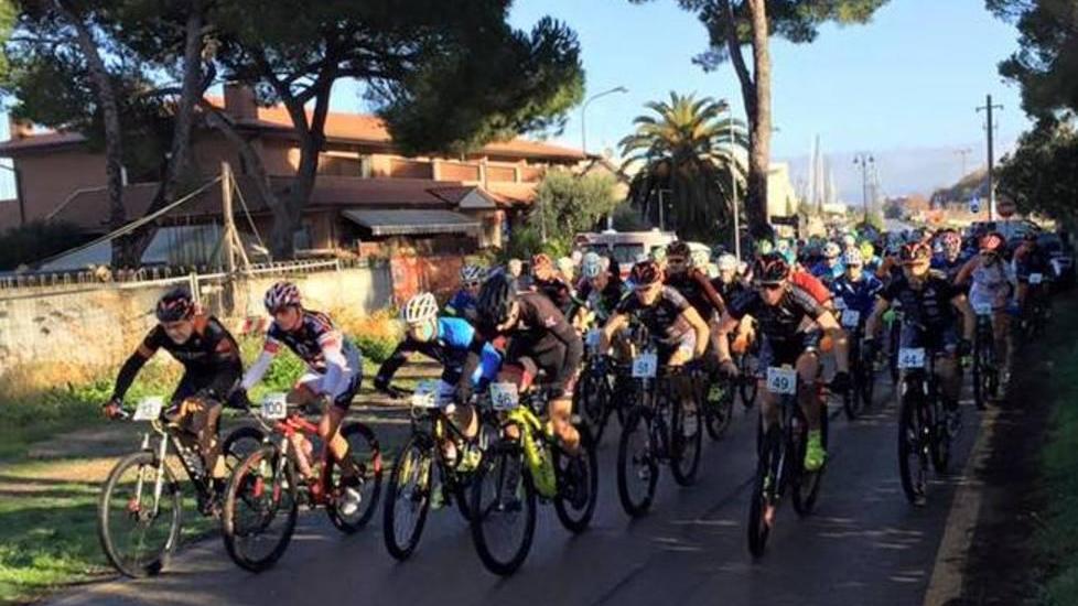 La prima tappa a Tiziano Lori In 93 sui sentieri di Cala Violina