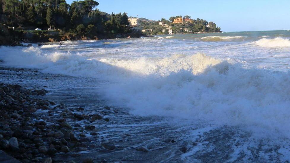 13 gennaio, il giorno del ricordo Il Giglio si è fermato di nuovo