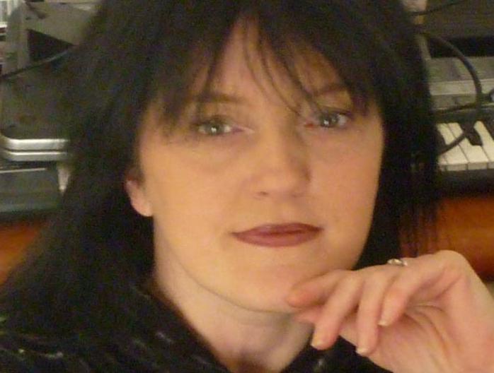 Avvelenata e soffocata La figlia è in carcere 