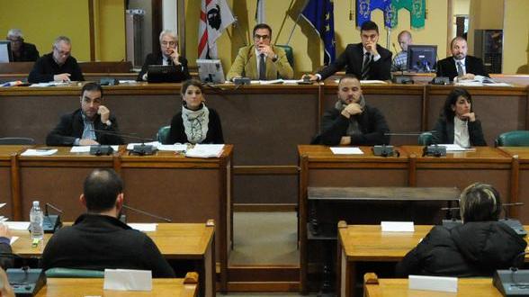 Pagamenti alle imprese, la replica del Comune