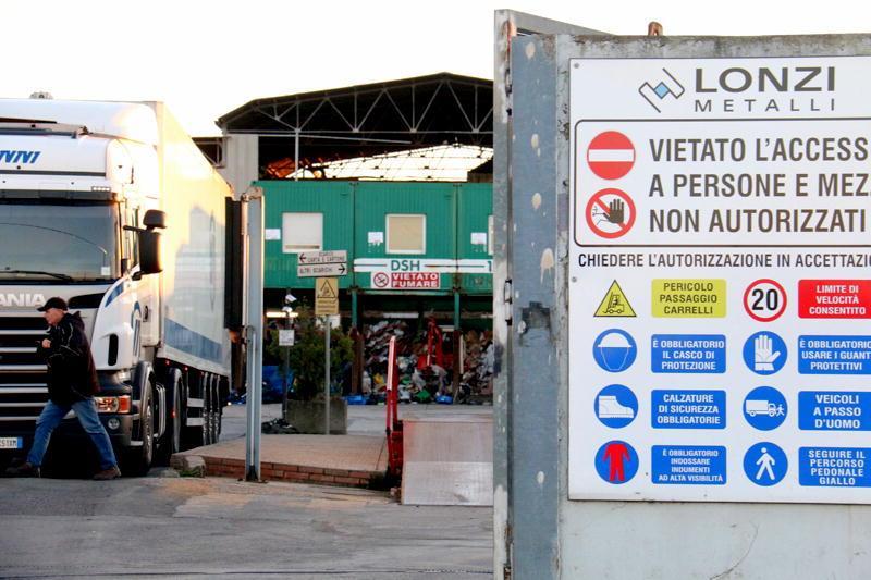 Aamps non paga Lonzi e Rari: i servizi di smaltimento dei rifiuti rischiano il blocco 