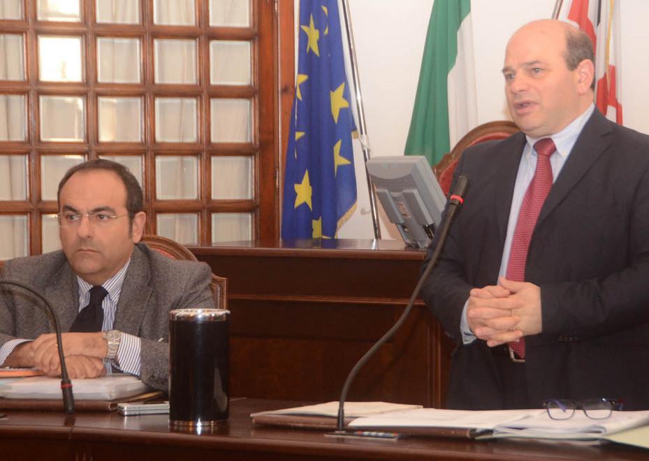 Low cost, i sindaci del Nord Ovest in campo per salvare i voli su Alghero 