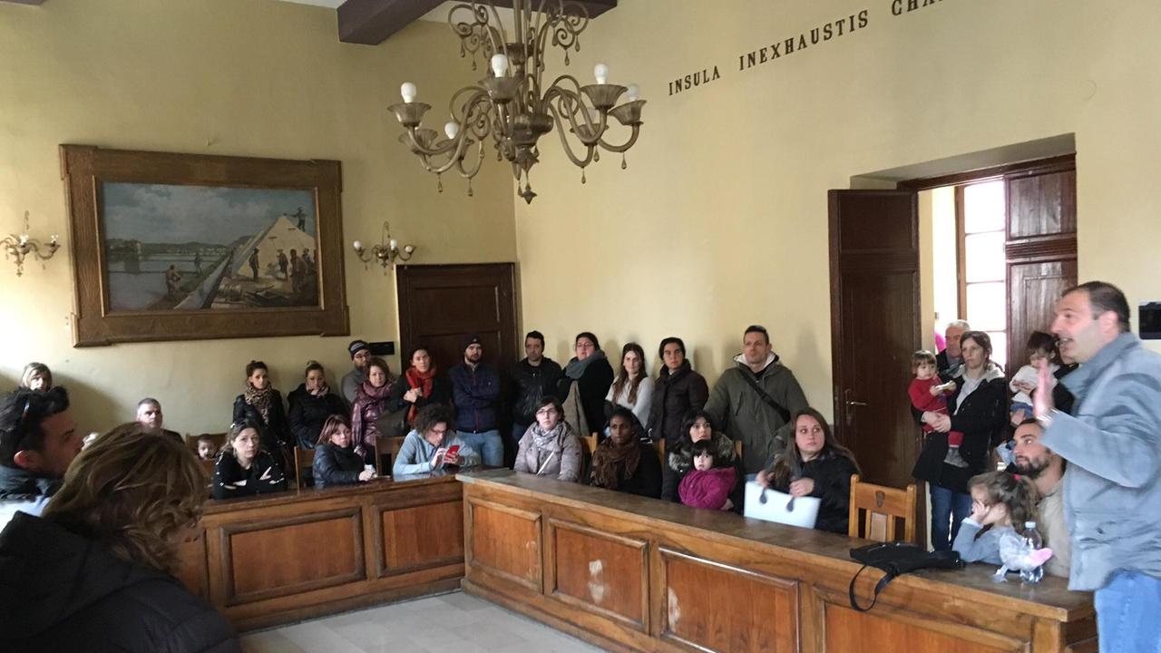 Genitori in sala consiliare