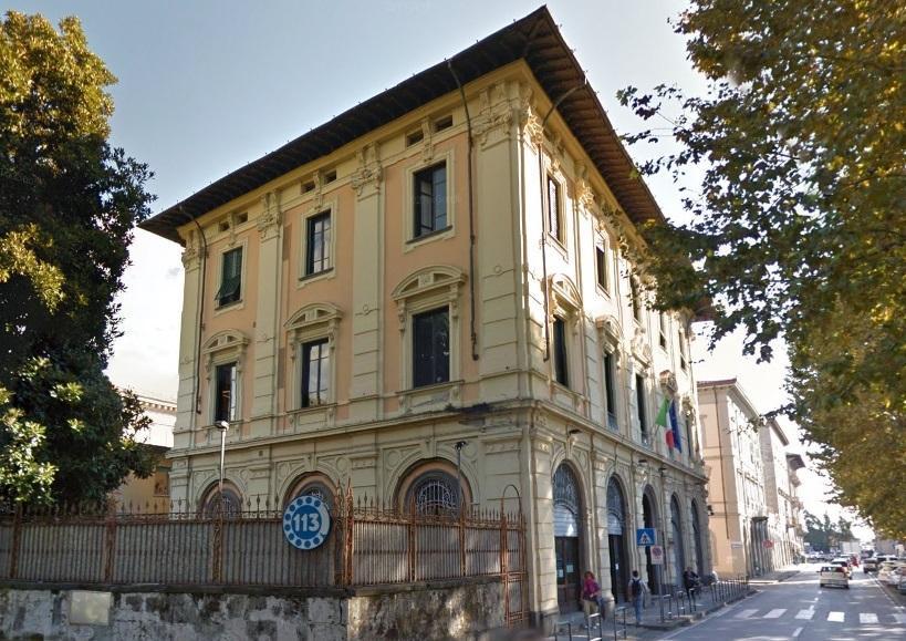 La sede della questura in via Cavour 