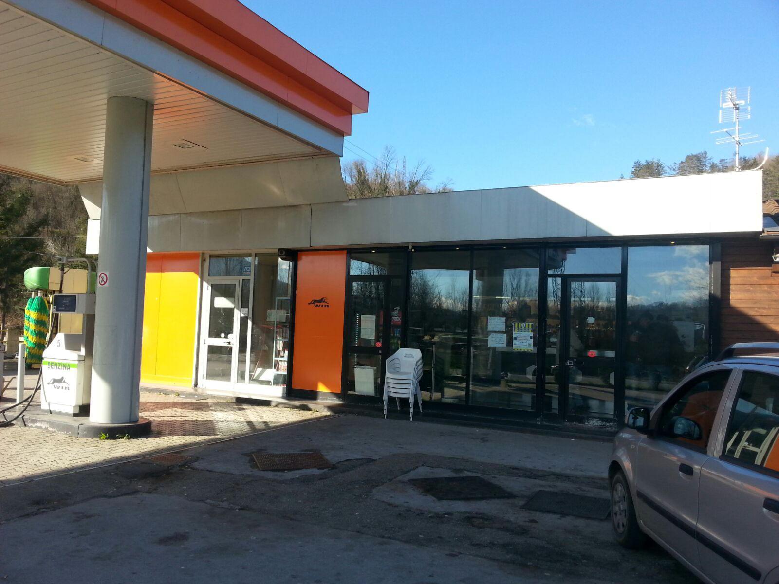 Tentato furto al bar Ponga, ladri messi in fuga dai vigilanti