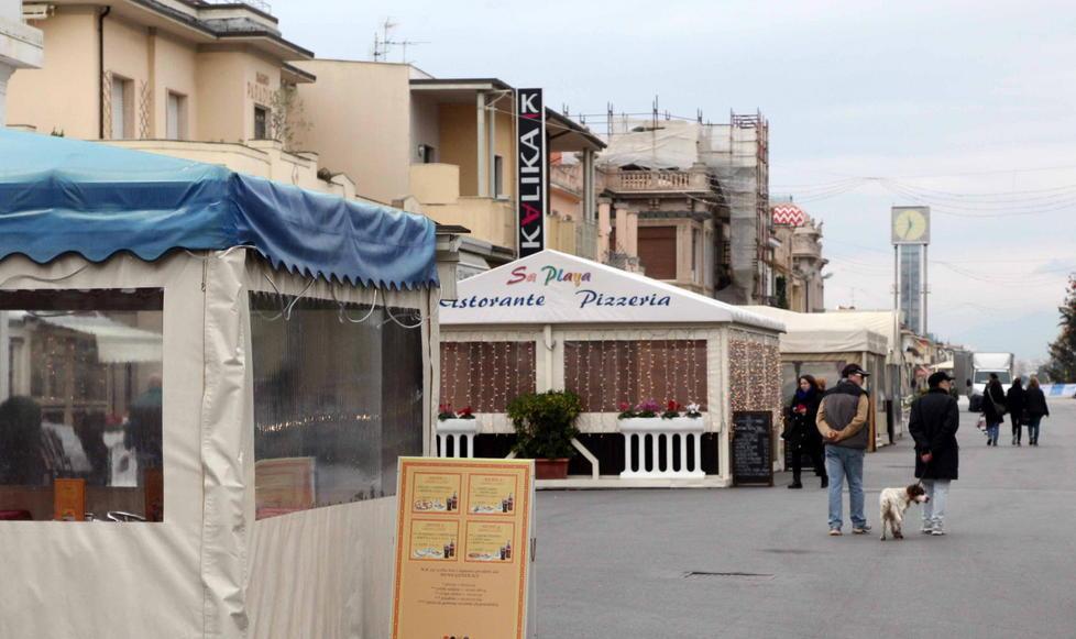 Verande, CariLu finanzia gli interventi