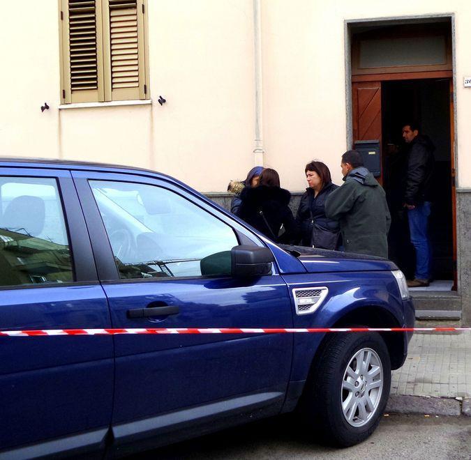 Il racconto dei vicini: «Litigavano spesso ma lui non è cattivo» 