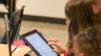 Scuola digitale: tablet e bit invece dei libri