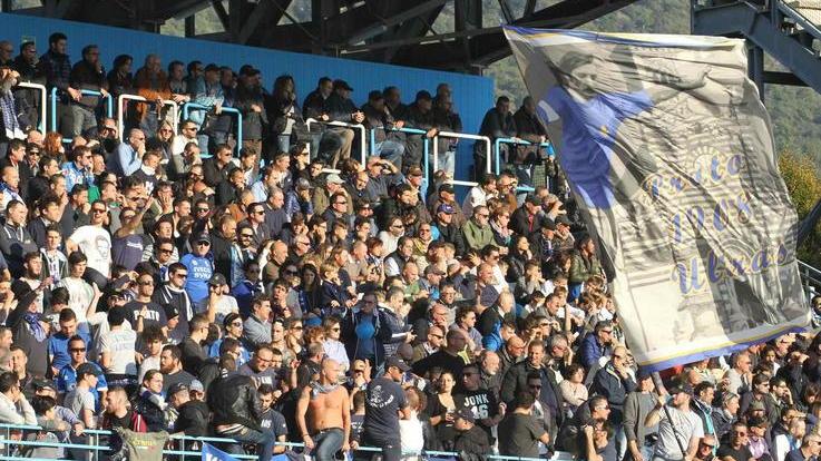 Prato-Pisa, un derby giocato sugli spalti