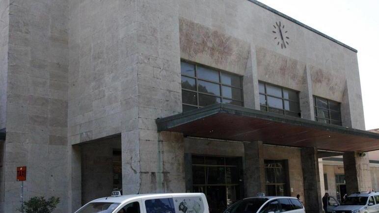 Evade dai domiciliari: preso dalla polizia alla stazione
