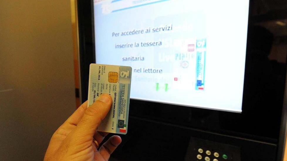 La tessera sanitaria si attiva anche all’Urp