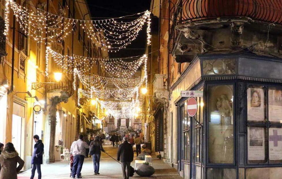 In centro arriva il “Fora ni co” 