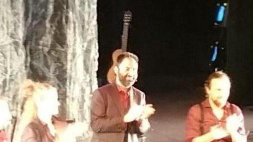 Teatro pieno, bar chiusi