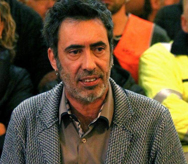 I politici in processione dal prefetto 