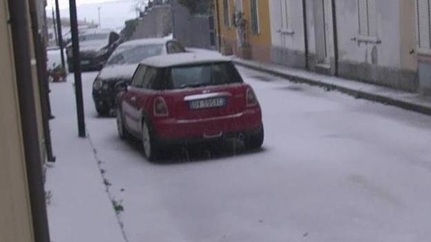 In Gallura gelo e fiocchi lungo le coste
