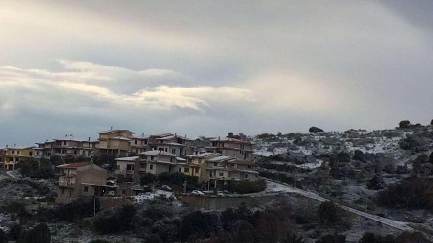 Il paese imbiancato, ma l’incanto dura poco